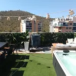 Atico Deluxe Jacuzzi La Cala Apartmán *