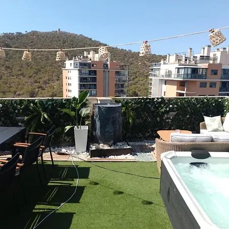 Atico Deluxe Jacuzzi La Cala דירה *