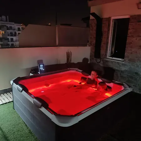 Atico Deluxe Jacuzzi La Cala * בנידורם